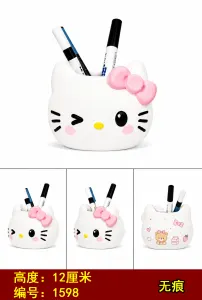 凯蒂猫笔筒